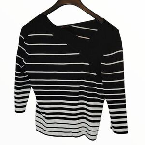 🔥Cyrus Women's Black & White Blouse